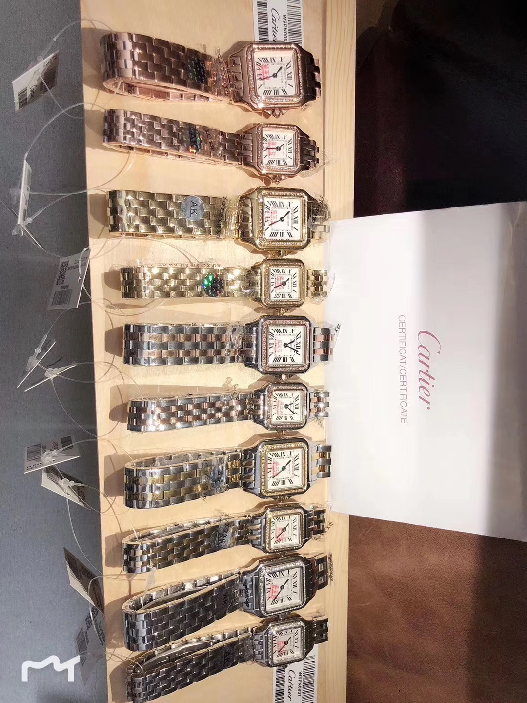 Cartier replica watch wholesale 25070923