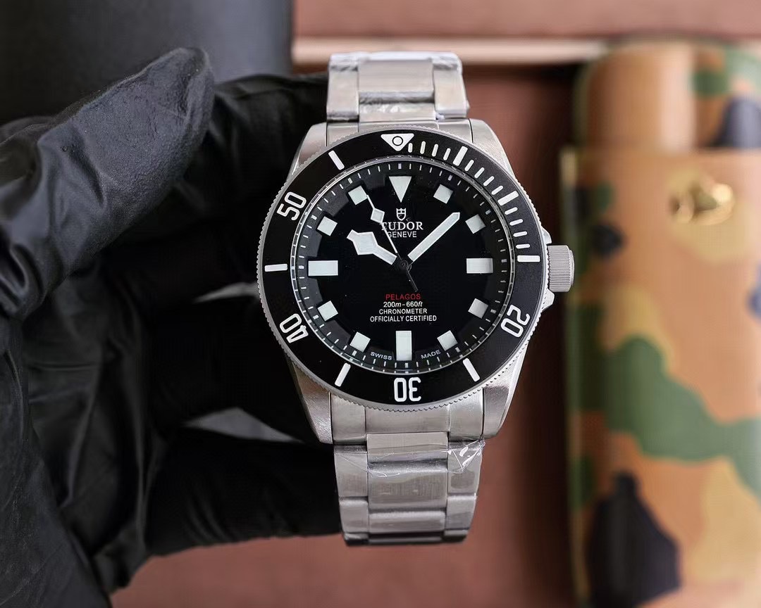 Top Tudor replica watch wholesale 2572002