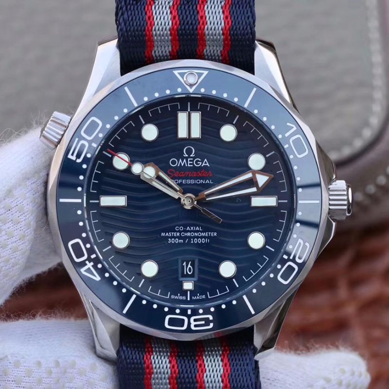 VS廠 Omega 歐米茄 Seamaster 海馬系列 Diver 300m 300米潛水錶 同軸•至臻天文臺 210.32.42.20.01.002 藍色錶盤